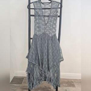 ROMANTIC Gray Lace V-Neck Tiered Dress